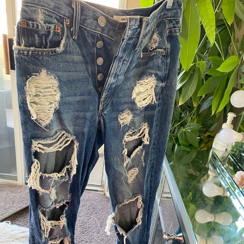 Ripped Karolina Jeans GRLFRND
